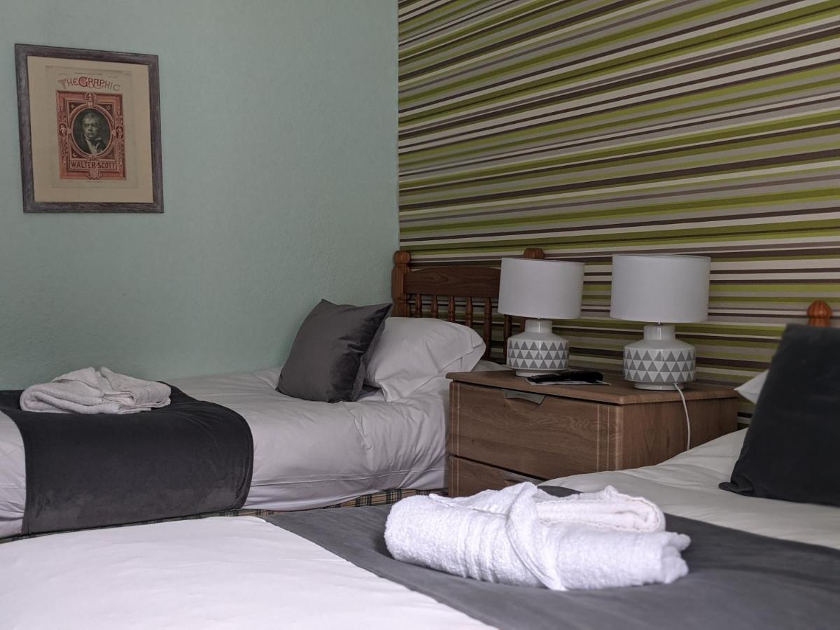Crown Hotel Langholm Pokój zdjęcie